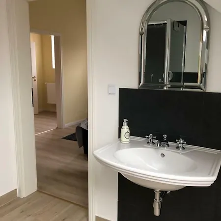 Gut Aspern Polohof Apartament *